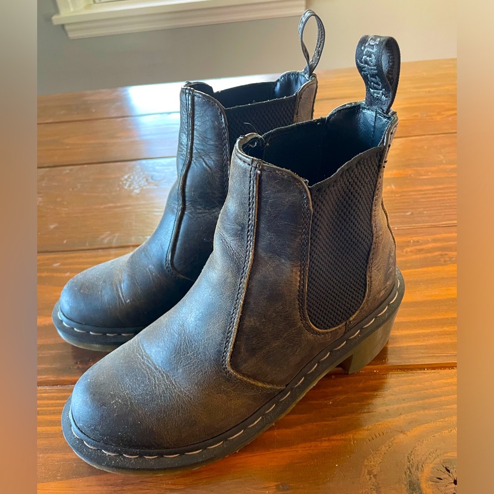 Dr Martens Cadence Brown leather Chelsea boots